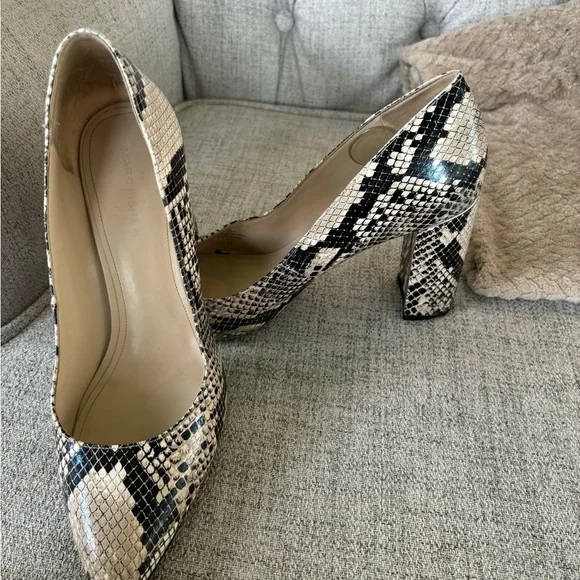 Marc Fisher Snakeskin Pumps Heals Size 9.5 M - Picture 3 of 10